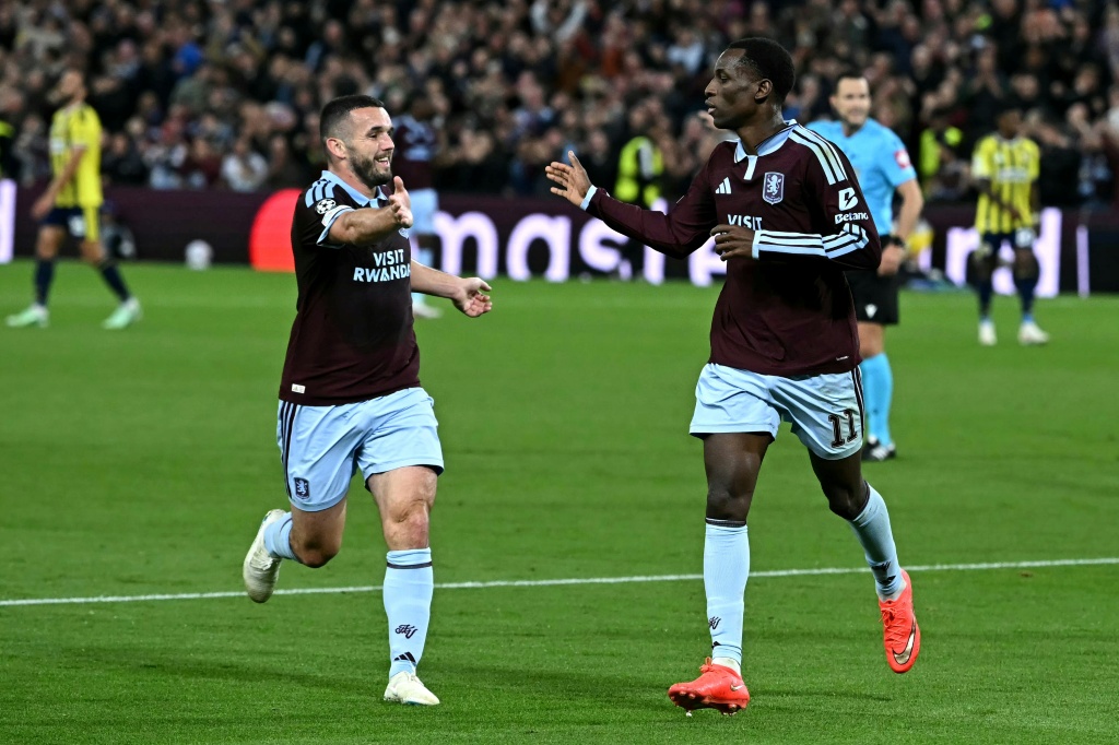 Villa put six past Fenerbahce in record rout