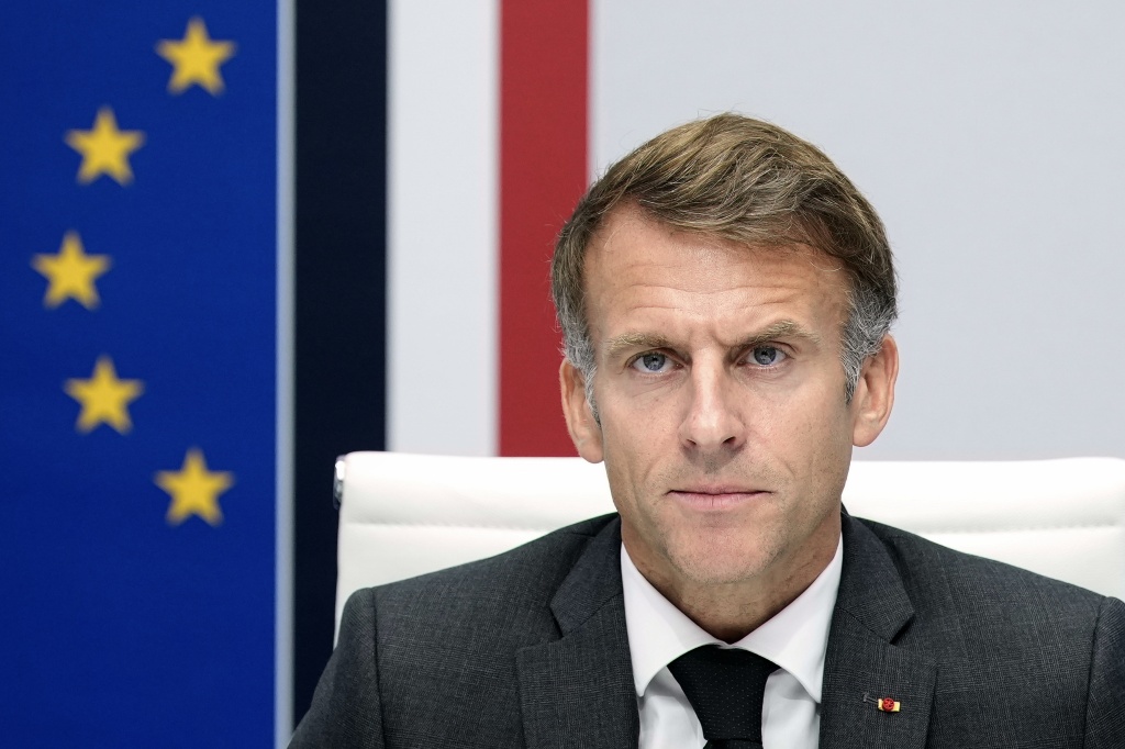 France to deploy 70,000 police ahead of new protests