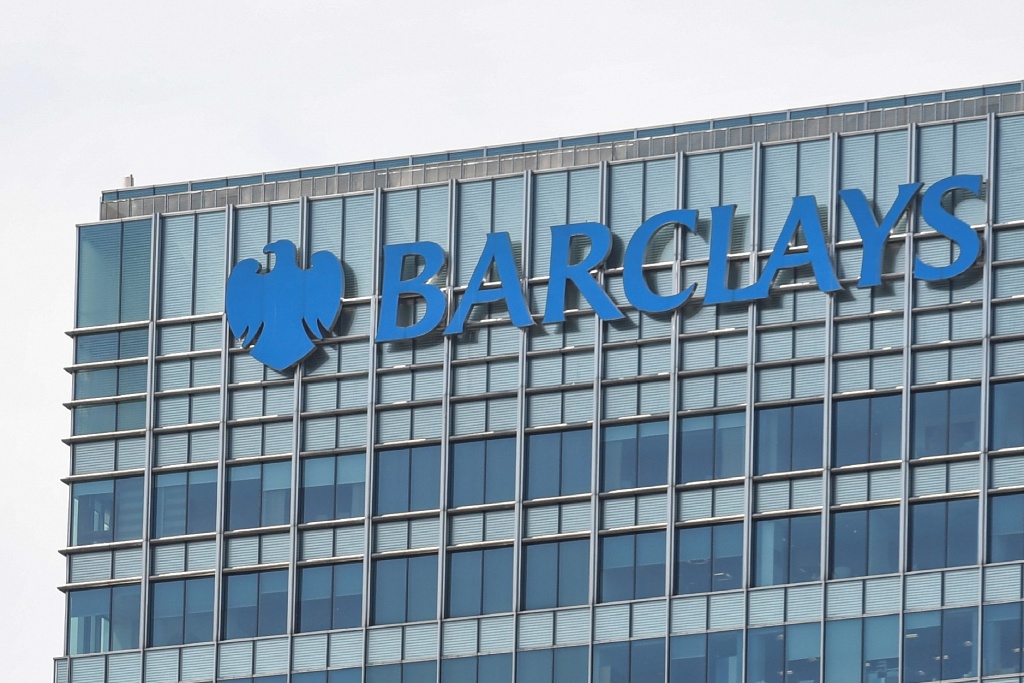 Barclays bank to cut about 5,000 jobs amid AI drive 
