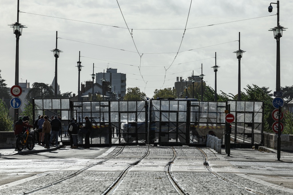 Police set up checkpoints around the city of Orleans to protect the congress by the far-right party — SIMON WOHLFAHRT / AFP