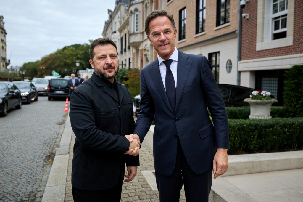 Zelensky made no mention of a ceasefire in his post on X about the Rutte meeting — Handout / AFP