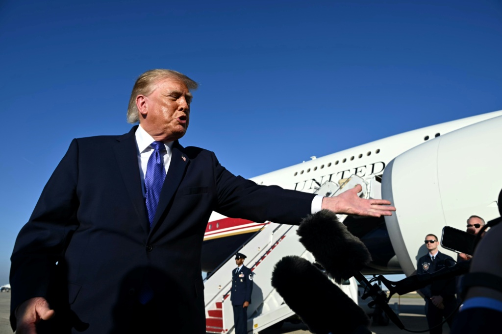 Trump scraps last US midterms rallies