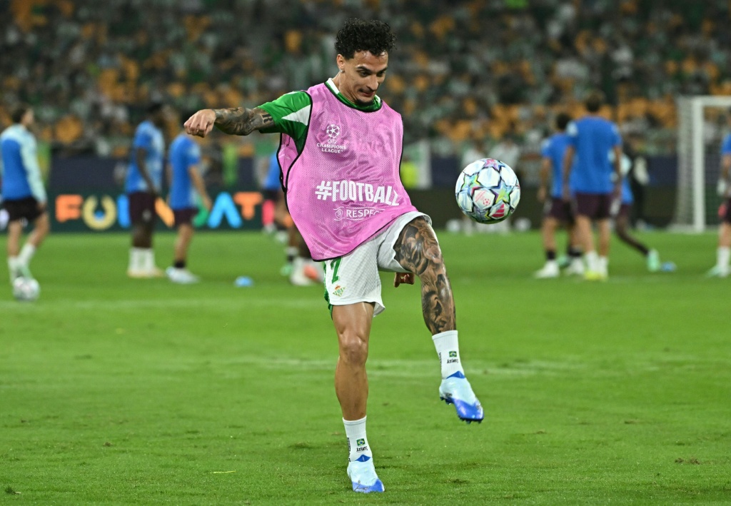 Brazil forward Antony says home burgled during Betis match