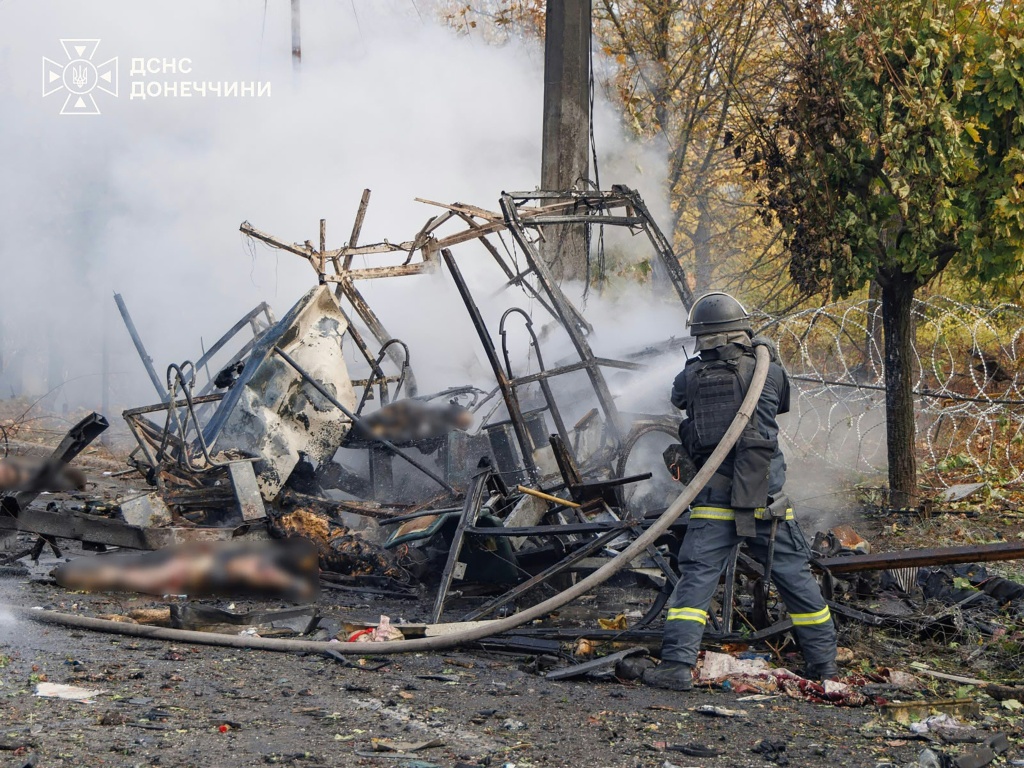 Police said the buses in Kramatorsk were hit by a glide bomb — Handout / AFP