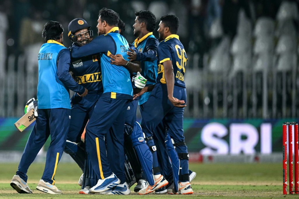 Sri Lanka stun England with huge chase after Brook's 202