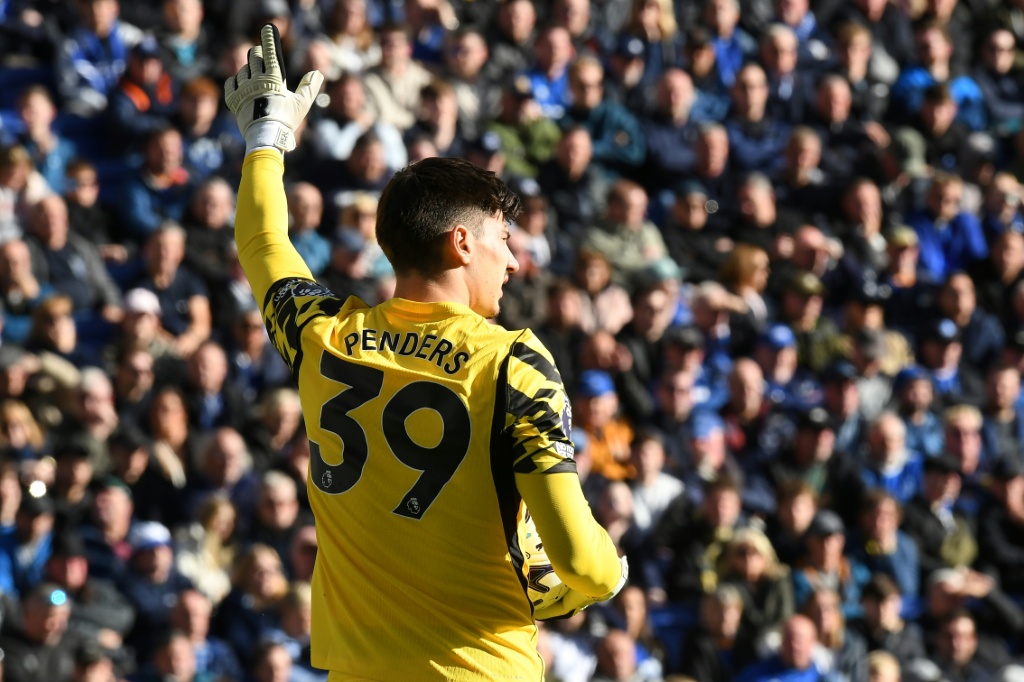 Alonso sees Courtois similarities in Chelsea's Penders
