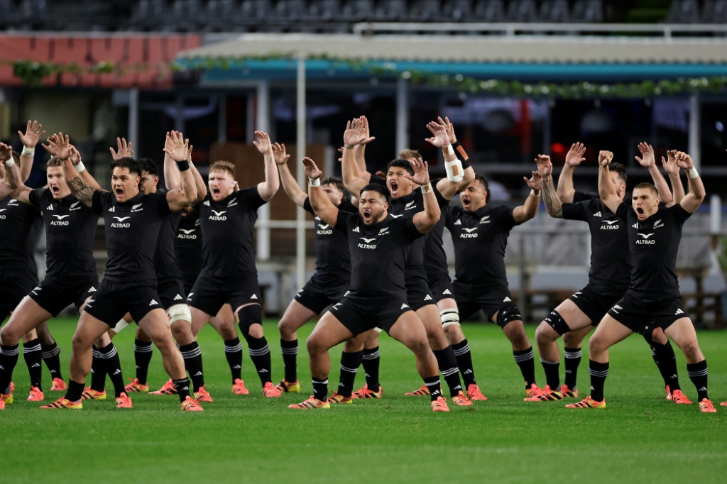 Record Eden Park streak creates tension for All Blacks