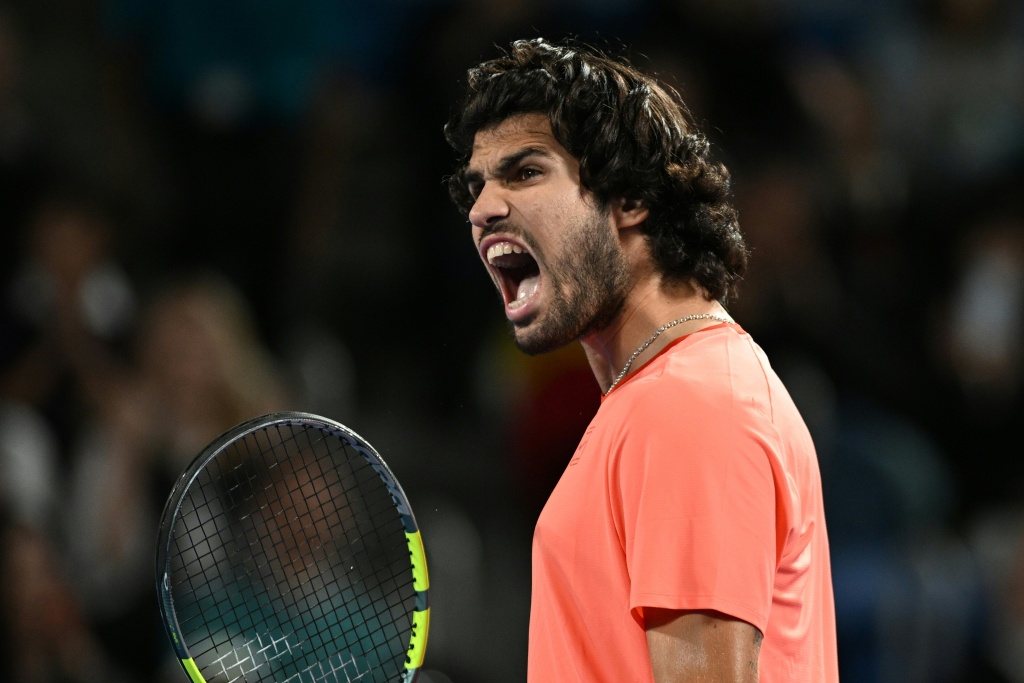 Alcaraz advances to Japan Open final