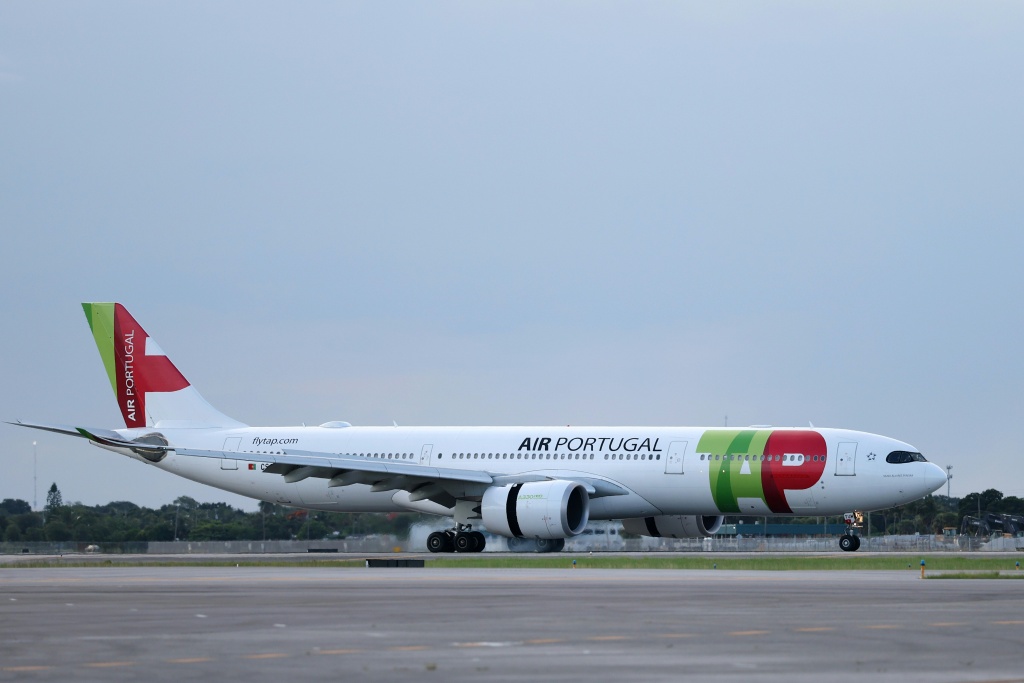 Lufthansa wins contest for TAP Air Portugal stake