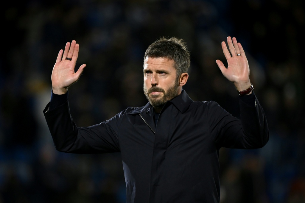 Carrick 'confident' he can turn around Man Utd slump