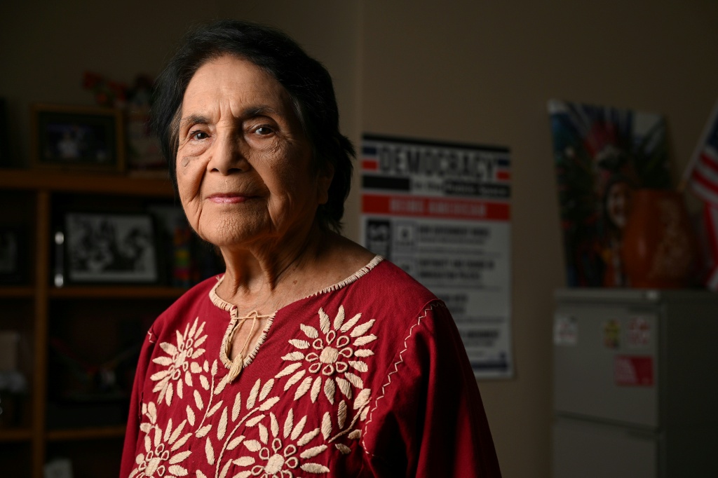 Pioneering US labor leader Dolores Huerta dies at 96