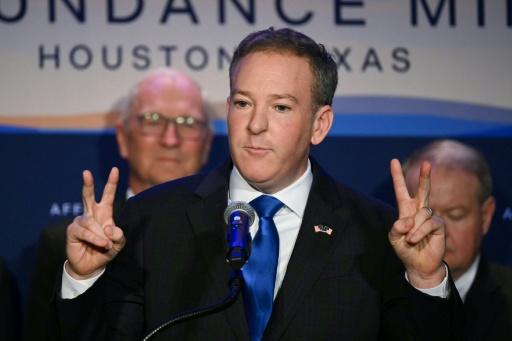 Le patron de l'Agence de protection de l'environnement (EPA), Lee Zeldin, lors d'une conférence de presse à Houston au Texas, le 14 septembre 2026 — RONALDO SCHEMIDT / AFP