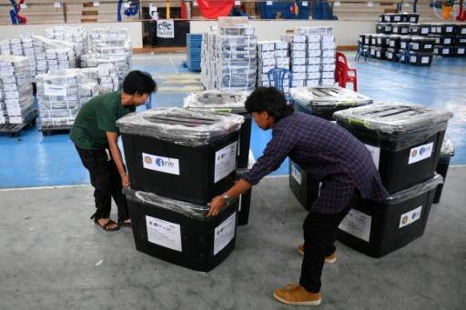 A regional electoral official said he expected a turnout of "not less than 80 percent" — Ted ALJIBE / AFP
