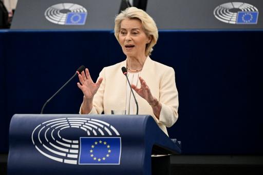 European Commission President Ursula von Ursula von der Leyen a dévoilé mercredi des propositions très attendues pour protéger les enfants et adolescents en ligne en Europe — Jean-Christophe VERHAEGEN / AFP