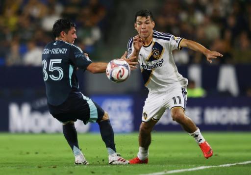 Hirving "Chucky" Lozano (derecha) durante el partido del LA Galaxy contra el Seattle Sounders el 12 de septiembre de 2026 — Luiza Moraes