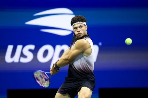 L'Americain Ben Shelton, N.9 mondial, contre son compatriote Frances Tiafoe en demi-finale de l'US Open le 11 septembre 2026 à Flushing Meadows — CHARLY TRIBALLEAU / AFP