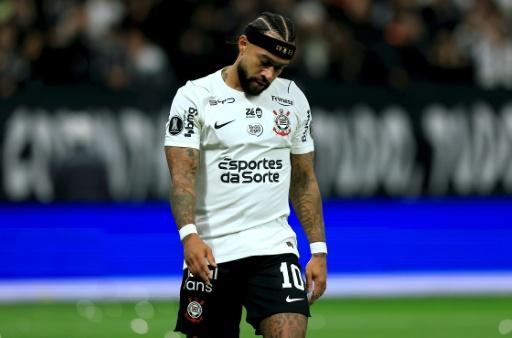 Xavi Hernández anuncia lista de convocados da seleção holandesa sem Memphis Depay