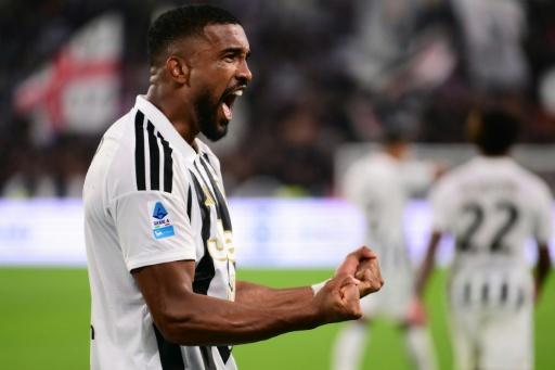 Milan and Juventus end blips with home wins