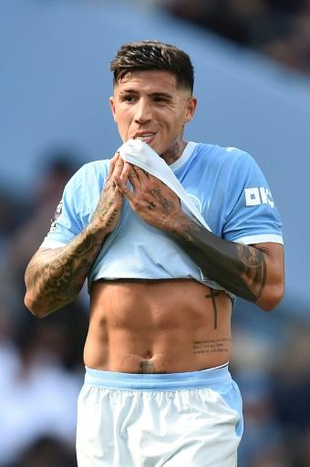 El argentino Enzo Fernández debuta con el Manchester City ante el Coventry, en el Eitihad Stadium de Manchester el 5 de septiembre de 2026 — PETER POWELL / AFP