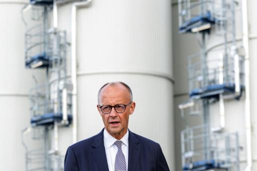 Le chancelier allemand Friedrich Merz, s'exprime devant la presse le 3 septembre 2026, à Leuna, dans l'est de l'Allemagne, à l'approche des élections régionales en Saxe-Anhalt prévues le 6 septembre — Jens SCHLUETER / AFP