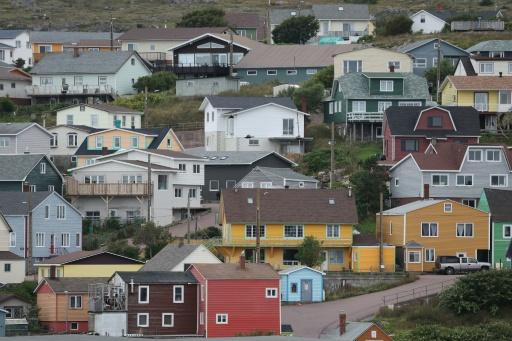 Des maisons à Saint-Pierre, dans l'archipel français de Saint-Pierre-et-Miquelon, situé dans l'Atlantique Nord, le 18 septembre 2026 — Ludovic MARIN / AFP