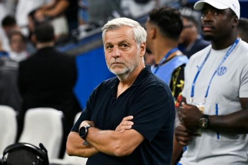L'entraîneur marseillais Bruno Genesio, lors du match de Ligue 1 contre le PSG, au Vélodrome, le 20 septembre 2026 — Justine MEDDAH / AFP