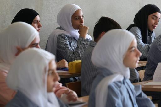 South Lebanon children return to school destroyed by Israel strike