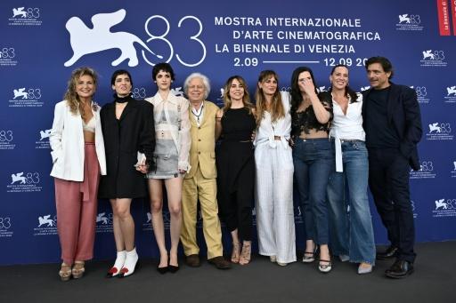 Parte del equipo de "Ritorno a Buenos Aires", en la Mostra de Venecia, el 11 de septiembre de 2026 — Tiziana FABI / AFP