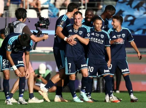 Paris FC e Lyon seguem invictos e entram na zona da Champions no Francês