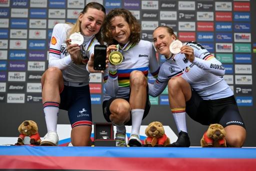 Switzerland's Marlen Reusser (C) celebrated her 35th birthday with an ultimately comfortable victory, but not before Briton Zoe Backstedt (L) gave her a scare — Andrej Ivanov / AFP